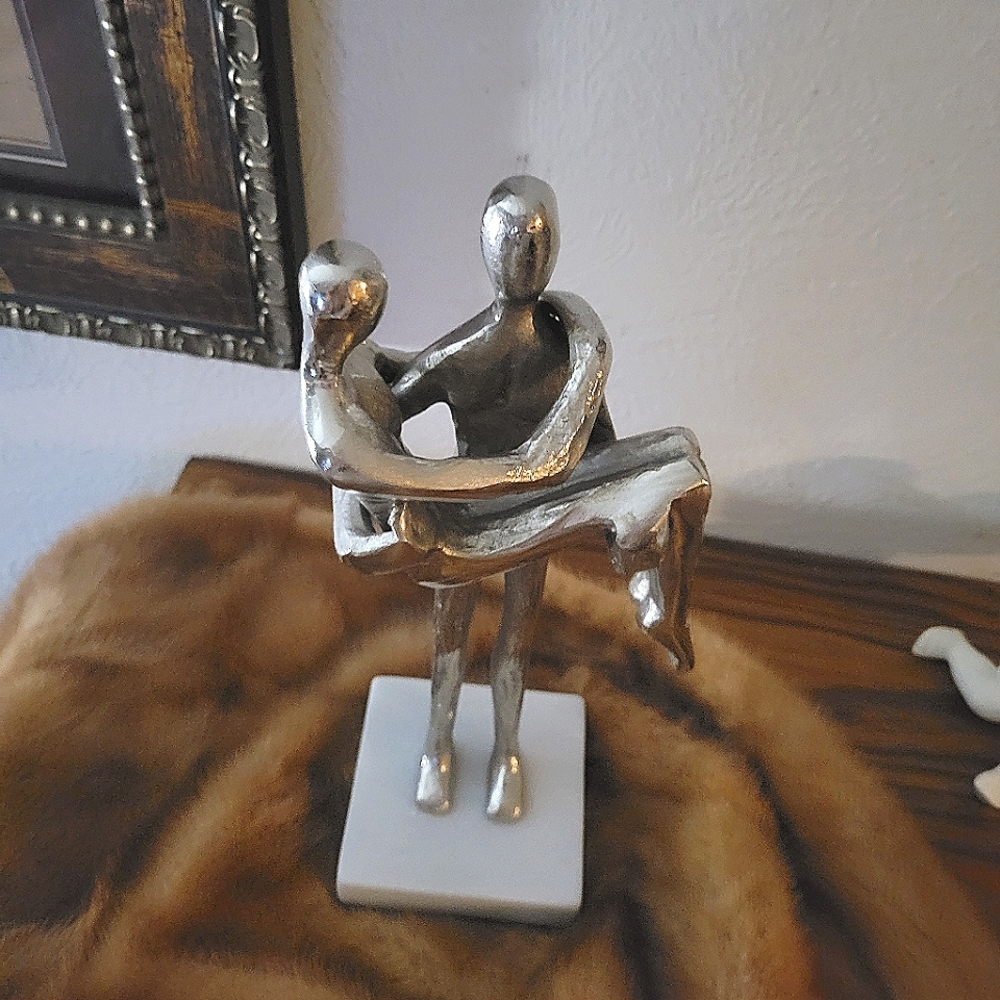 Couples Statue Silver - image 1